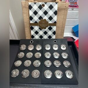 Magnolia and Vine 30mm Grand Snap Faux Leather Snap Organizer.